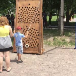 Атракціон Hole Board